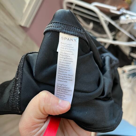 Spanx Faux Leather Black Leggings Pants Womens Size Small Mid Rise 2437 - Picture 8 of 10